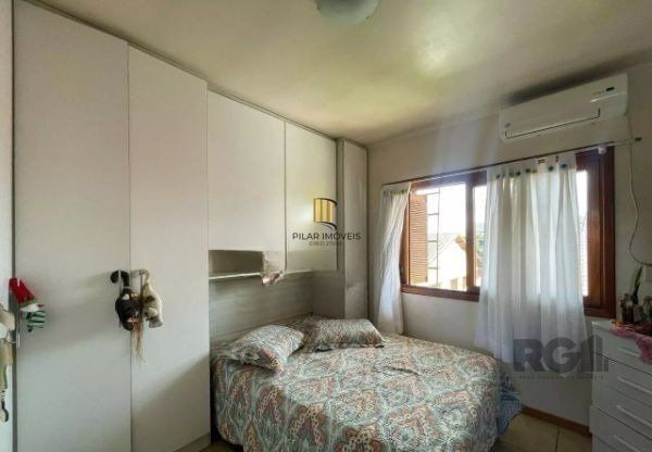 Casa 4 Dormitório(s) Bairro Vila Márcia