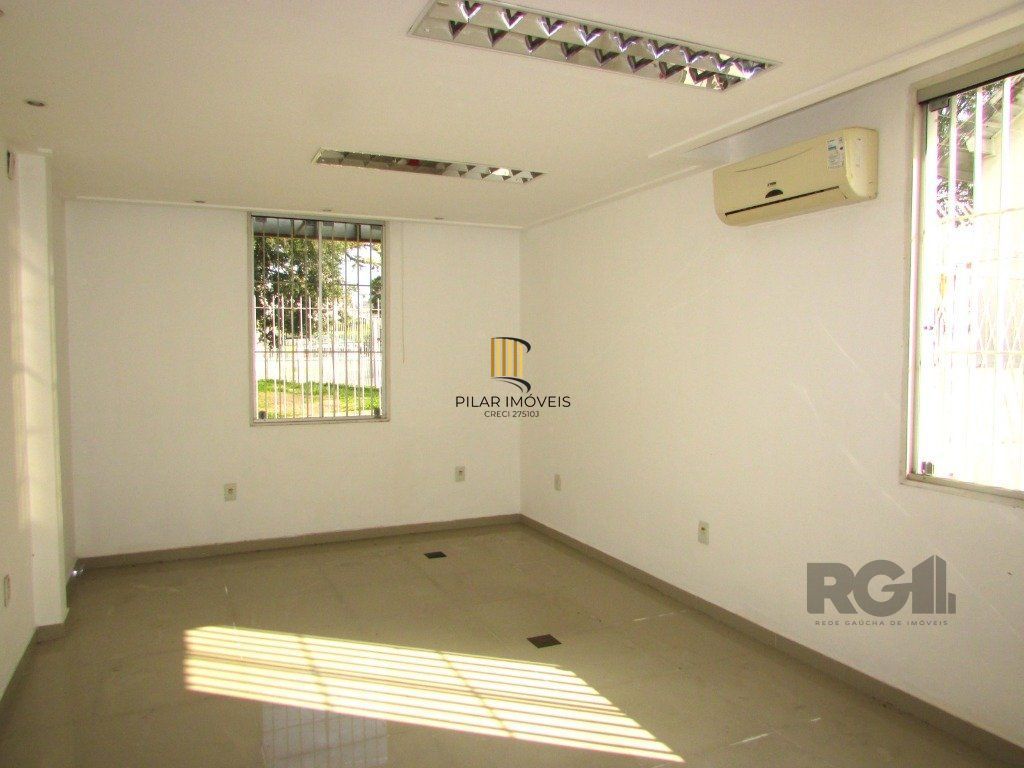 Casa no Passo D'areia - terreno com 2 casas