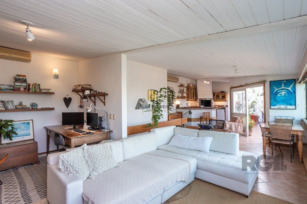 Cobertura no bairro Tristeza de 2 dormitórios e vaga Desocupada