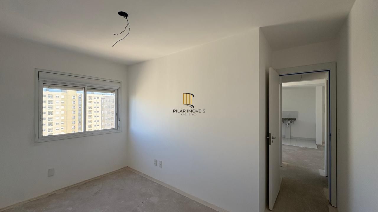 Apartamento de 2 dormitórios e vaga no Humaitá