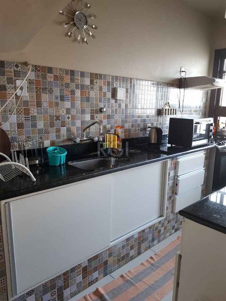 Casa de 5 dormitórios 6 vagas -no  Cristal