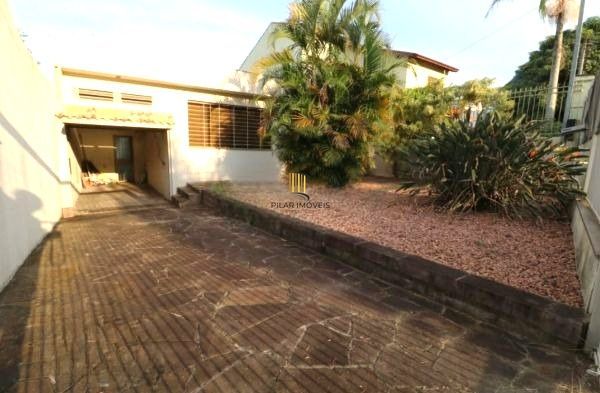 Casa no bairro Jardim Sabará de 4 dormitórios e 3 vagas DESOCUPADA
