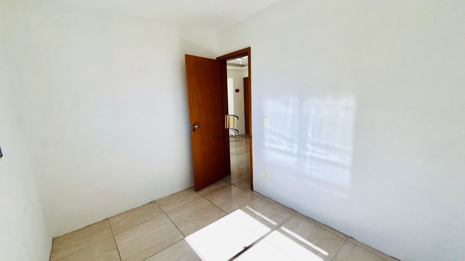 Apartamento no Porto Cruzeiro de 2 dormitórios vaga e infra DESOCUPADO