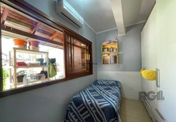 Casa 4 Dormitório(s) Bairro Vila Márcia