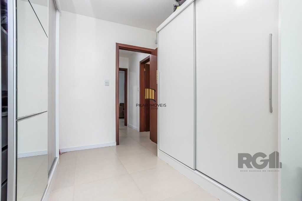 casa de 03 dorm, 02 banheiros , 03 vagas