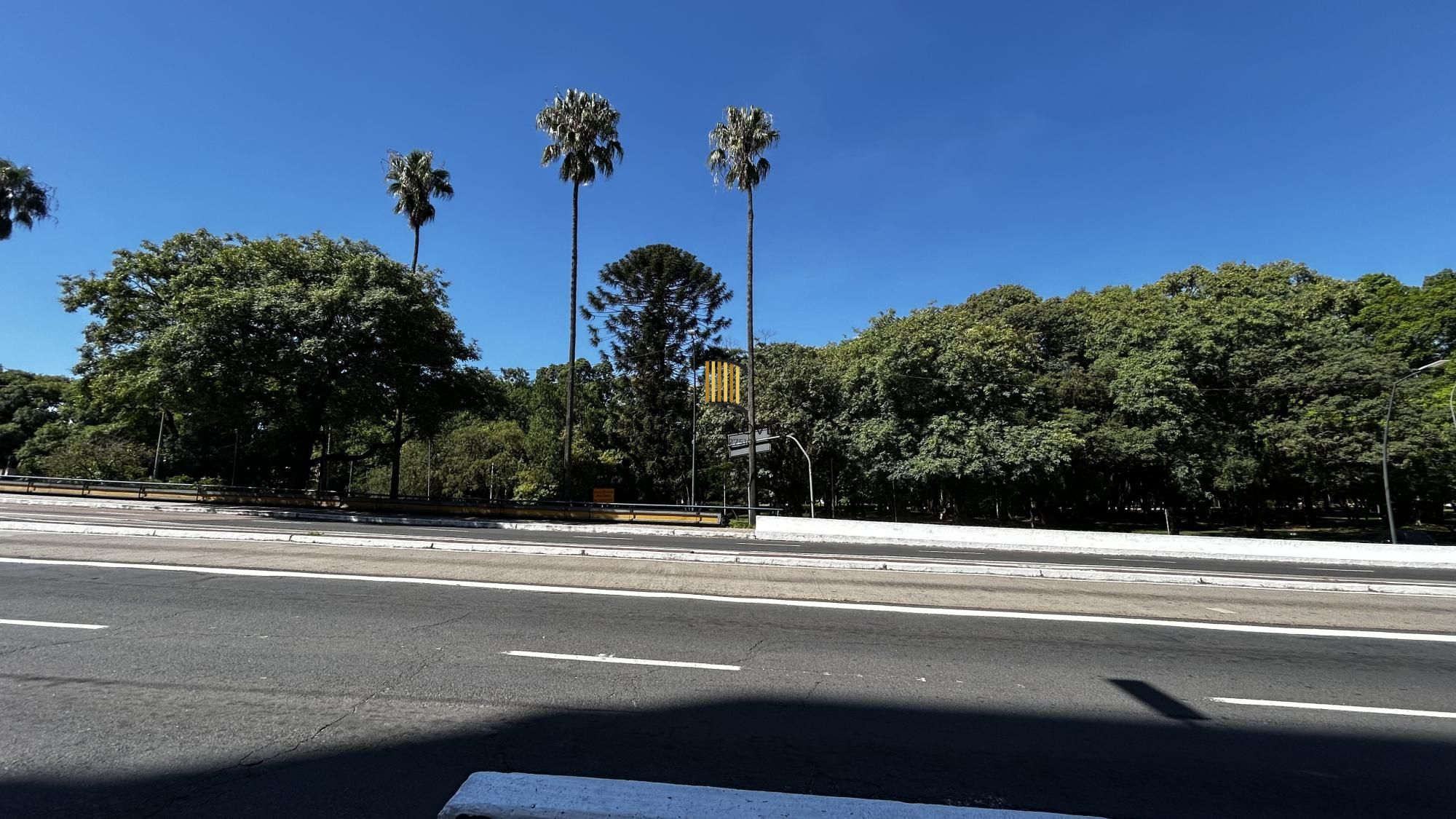 Sala Comercial 1 dormitório no bairro Cidade Baixa