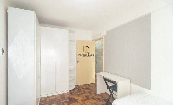 Apartamento na Azenha de 3 dormitórios térreo