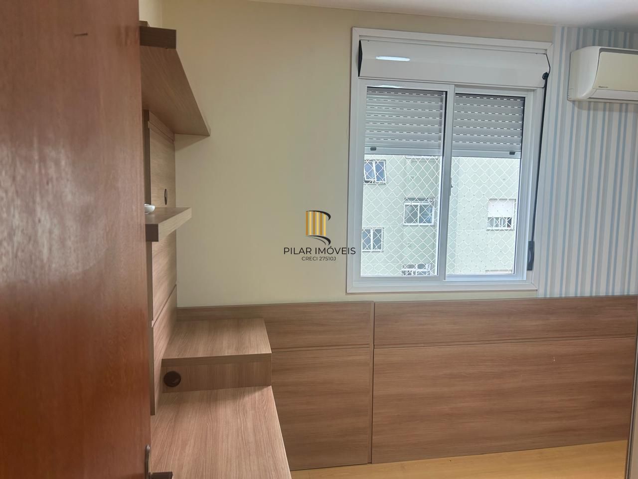 Apartamento no Cristal de 2 dormitórios vaga e infra