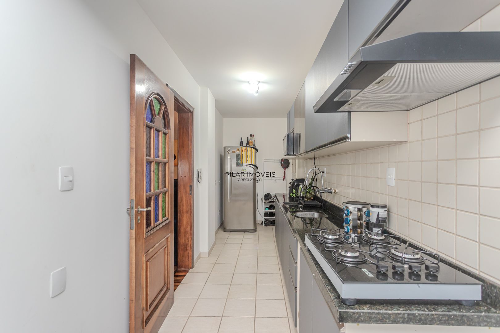 OCASIÃO 3 dormitórios, suíte e vaga, 106m² privativos, por R$ 400 mil