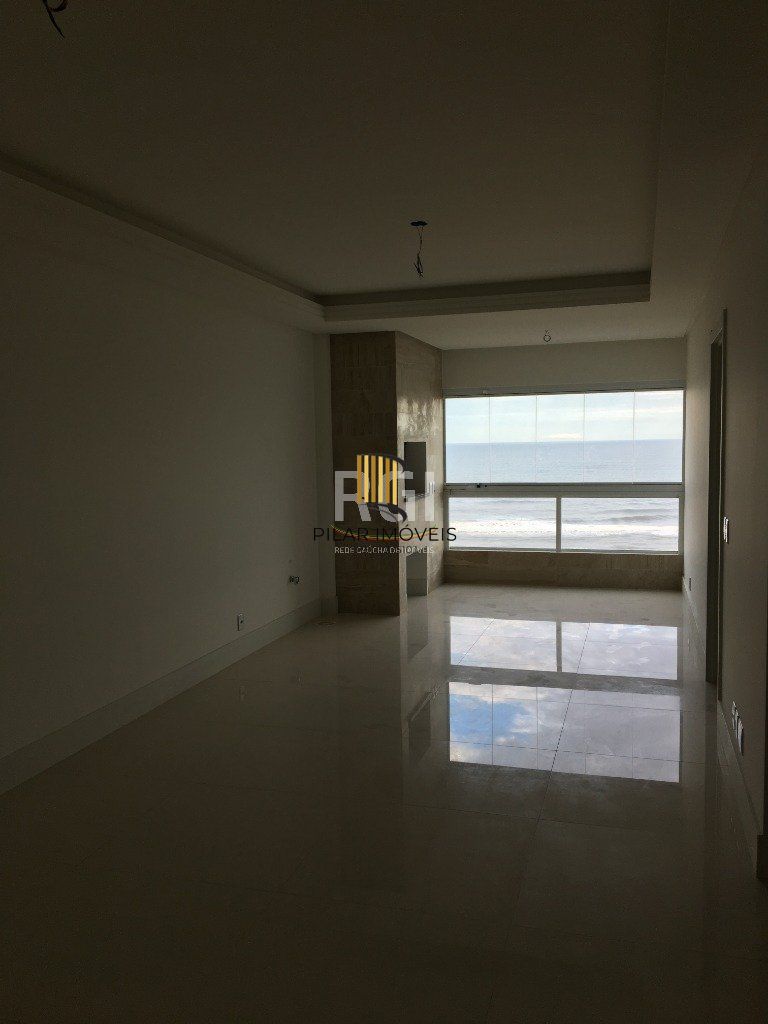 Apartamento para Venda - 83.37m², 3 dormitórios, sendo 2 suites, 2 vagas - Centro