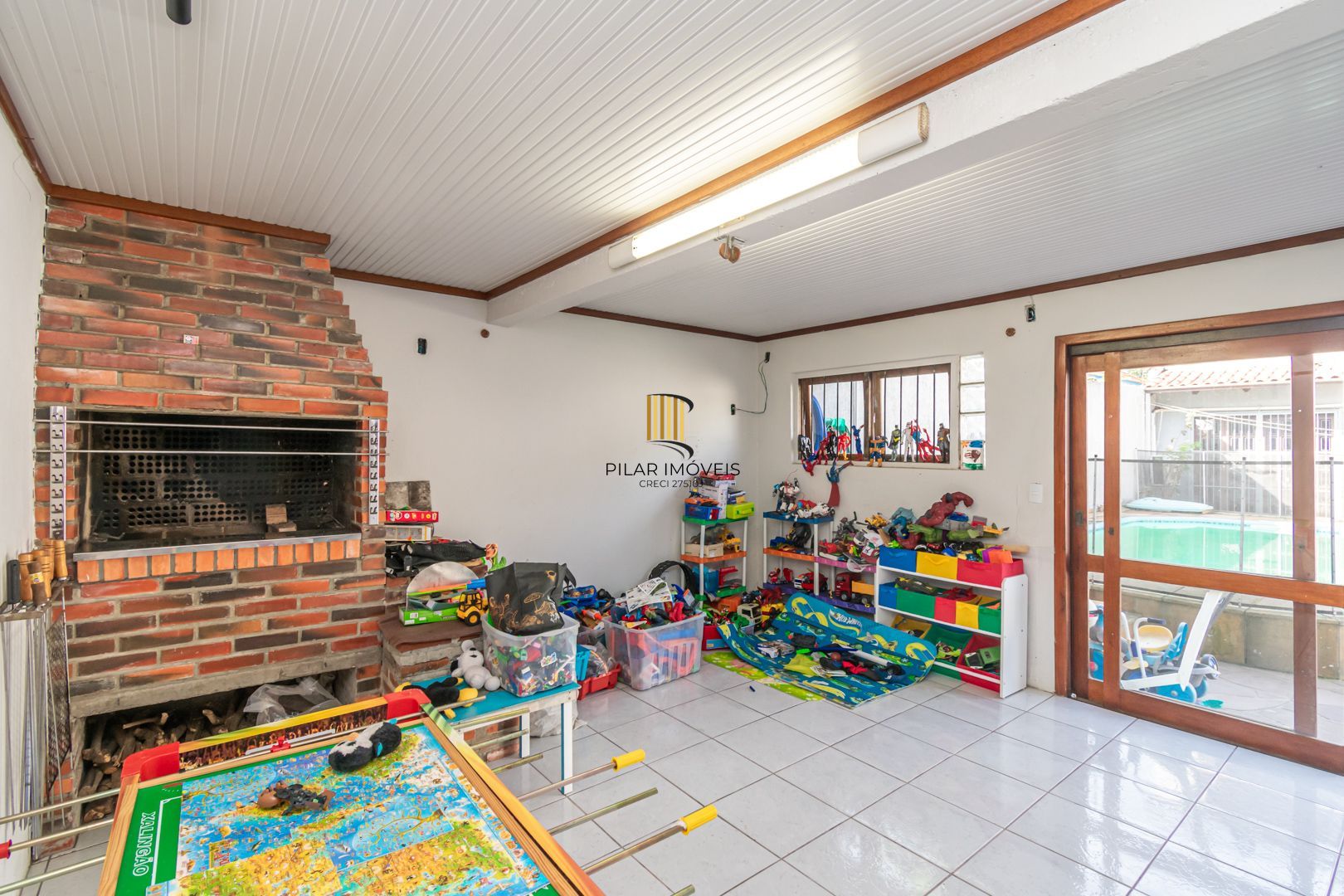 Casa 03 dormit (suíte e closet) e 4 vagas, na Vila Ipiranga, em Porto Alegre, RS