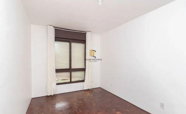 Apartamento no bairro Nonoai de 2 dormitórios e vaga