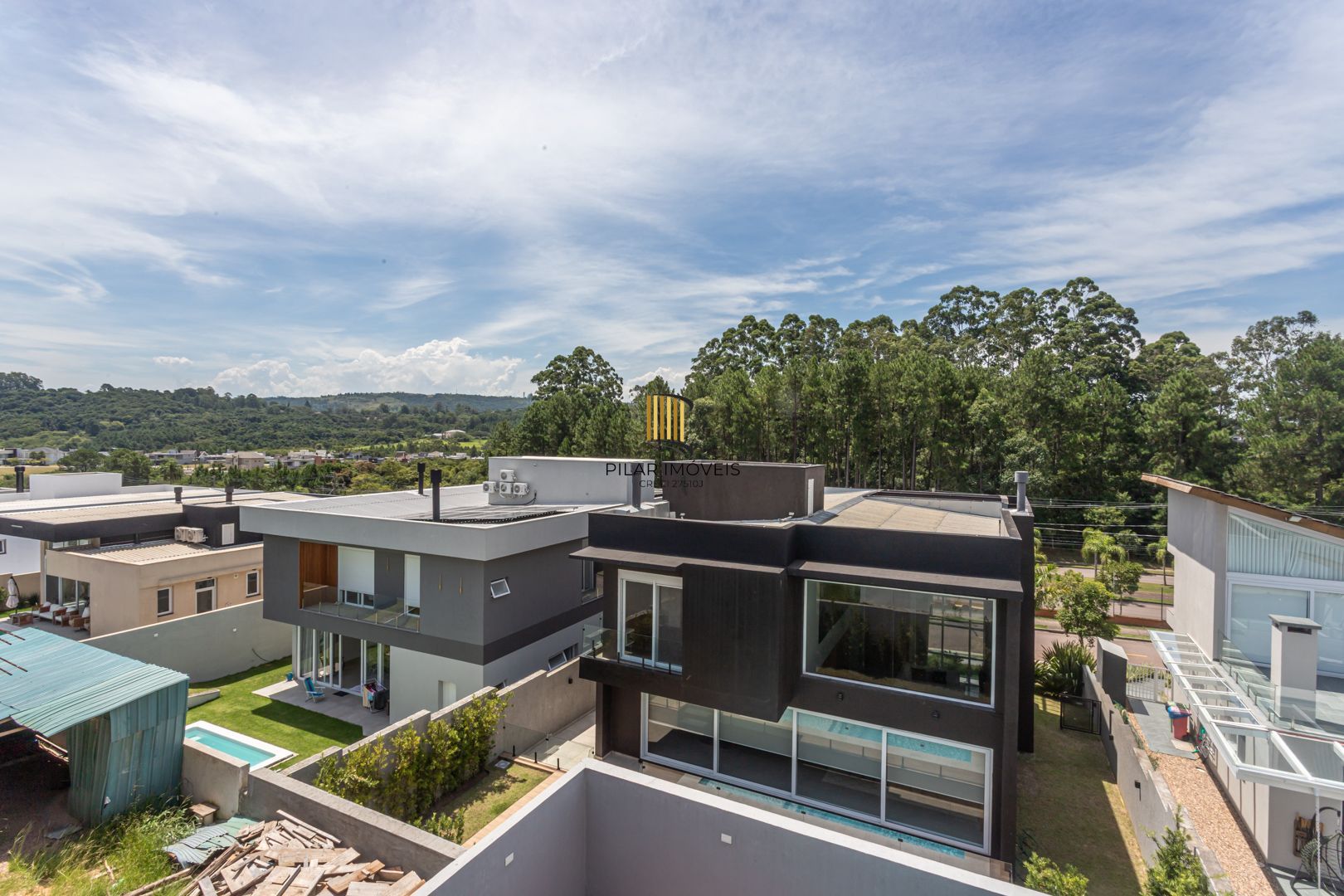 Casa de Condomínio 4 dormitórios no bairro Vila Nova