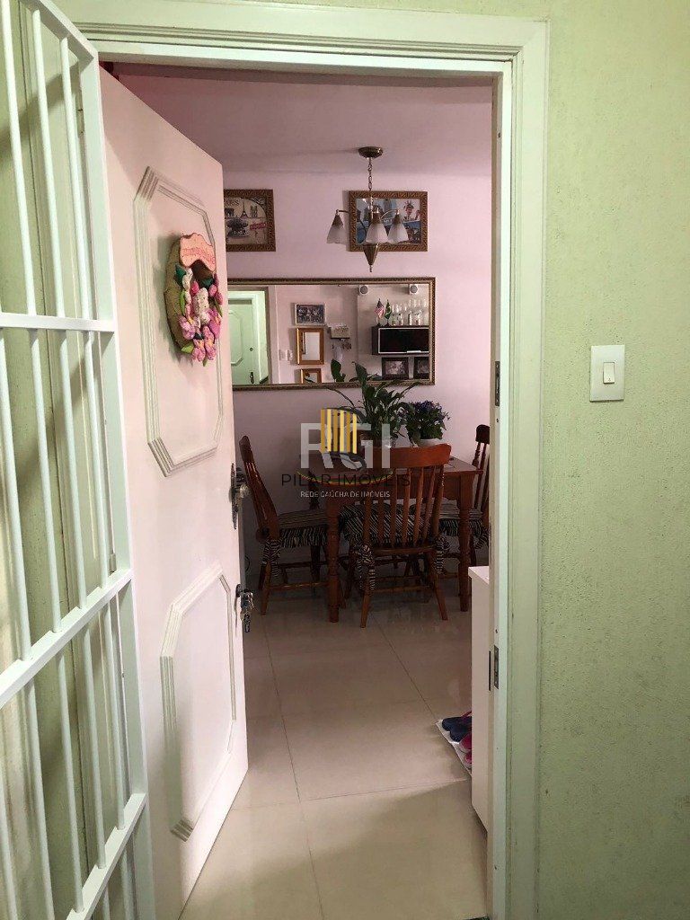 Apartamento para Venda - 80m², 2 dormitórios, 1 vaga - Menino Deus