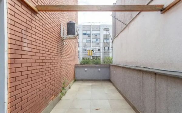 Apartamento garden no bairro Santa Cecilia de 2 dormitórios e vaga