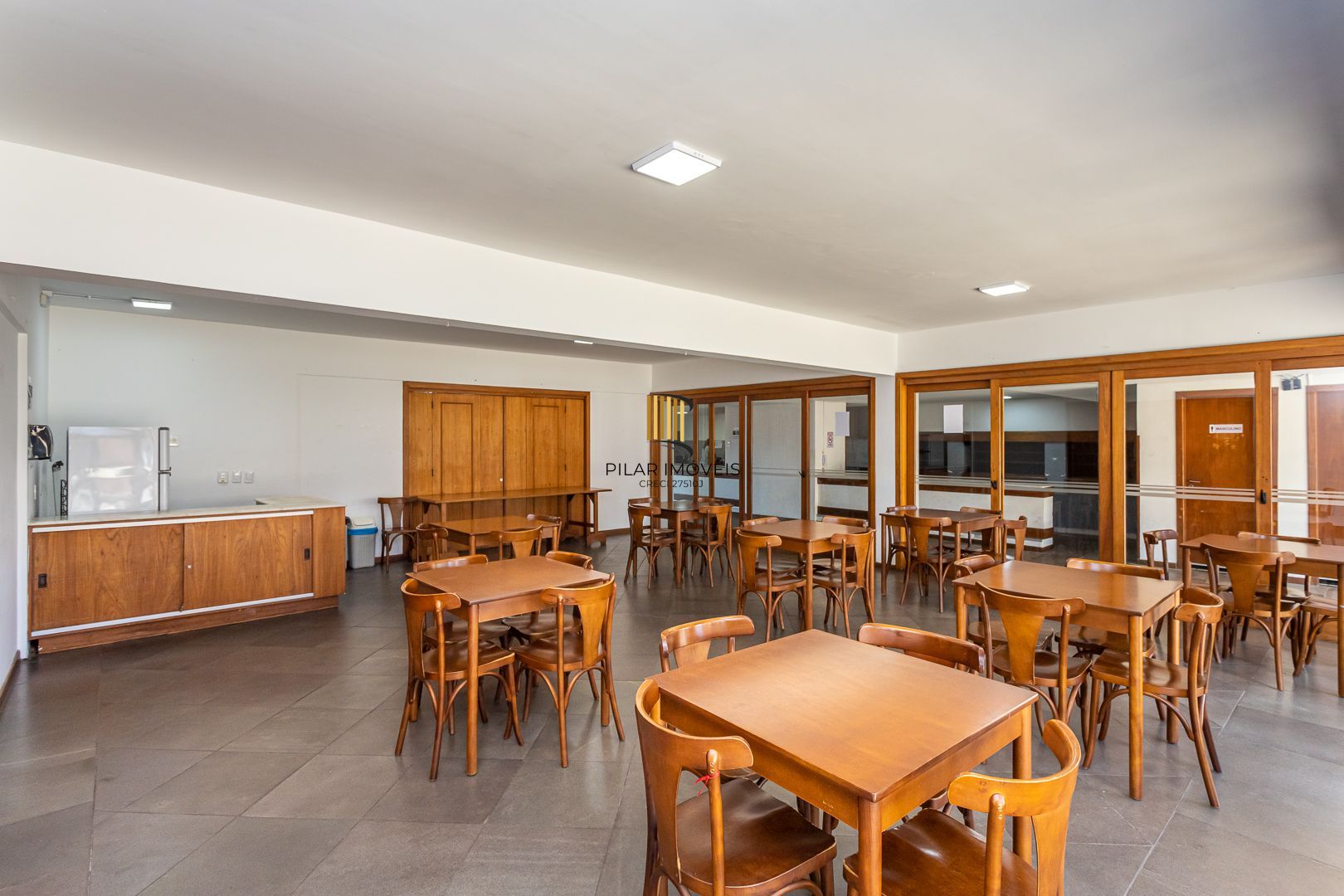 Apartamento de 2 dormitórios DESOCUPADO em frente do Iguatemi