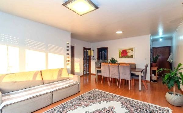 Apartamento de 4 dormitórios e vaga no Jardim do Salso