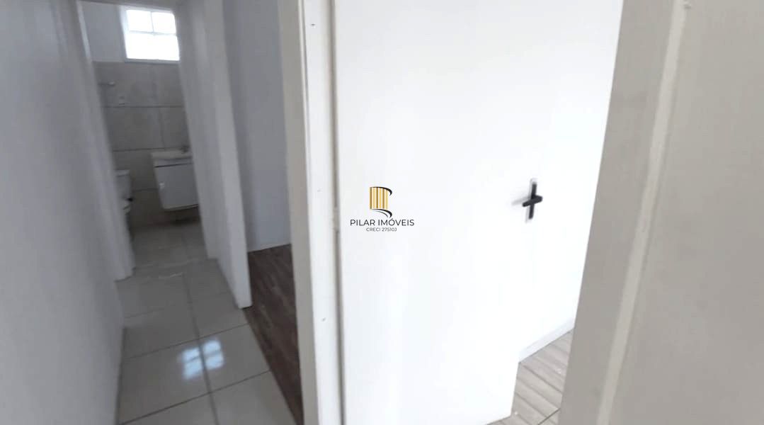 Casa sobrado na Hípica de 4 dormitórios e 2 vagas