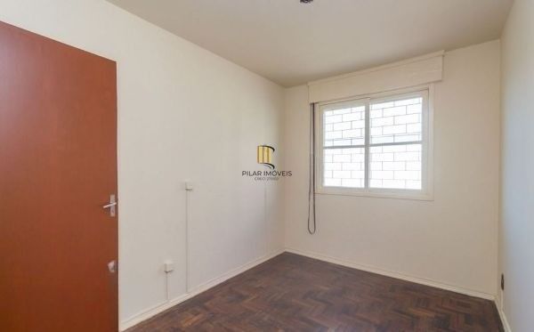 Apartamento no Camaquã de 3 dormitórios