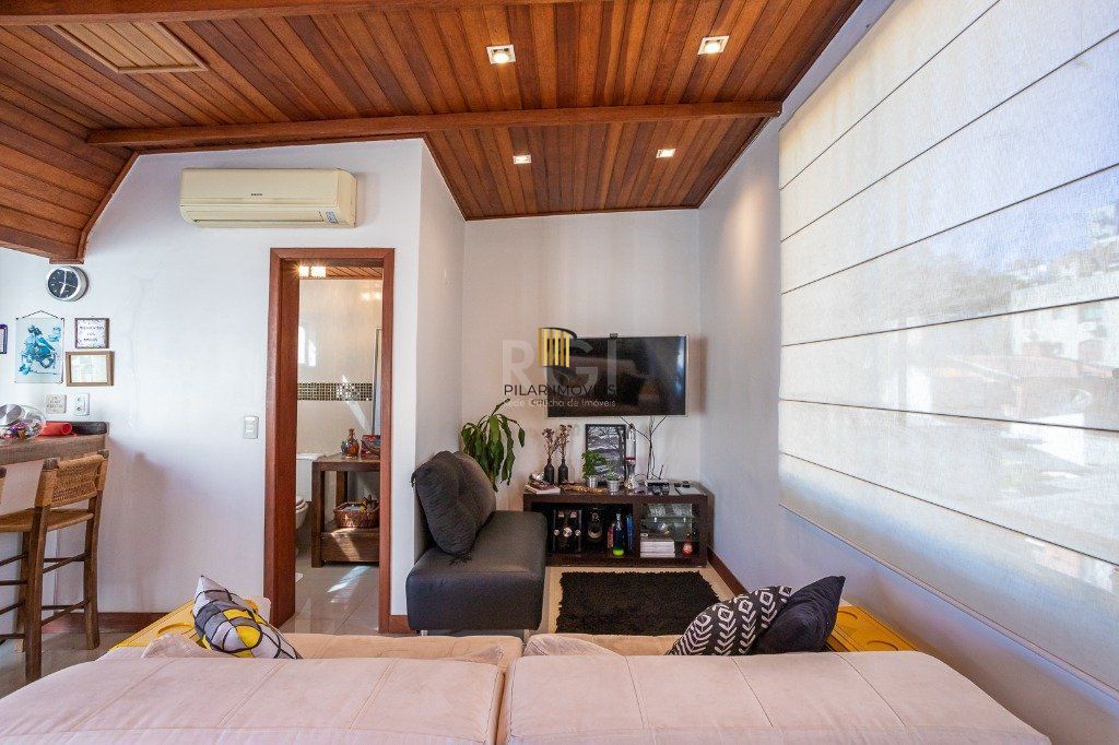 Cobertura de 2 dormitórios 1 vaga e terraço - Auxiliadora