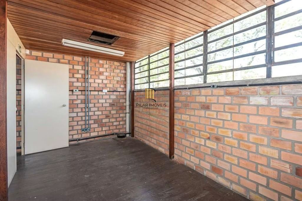 Galpão 2 dormitórios no bairro Navegantes