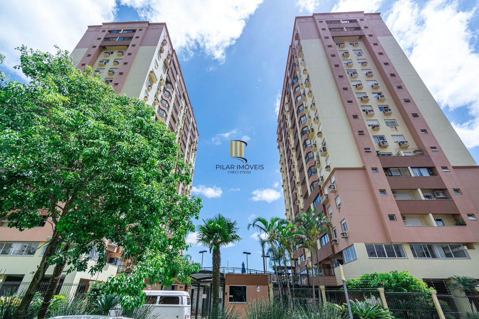 Apartamento 3 dormitórios no bairro Vila Ipiranga