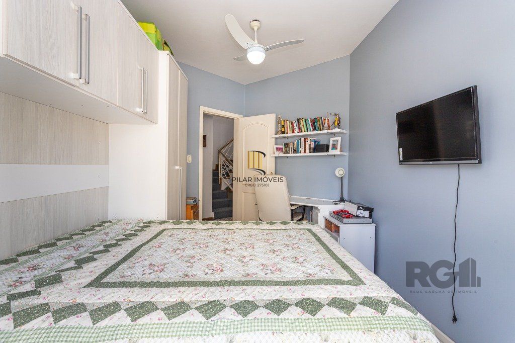 casa sobrado no Alto Petrópolis de 5 dormitórios e 3 vagas