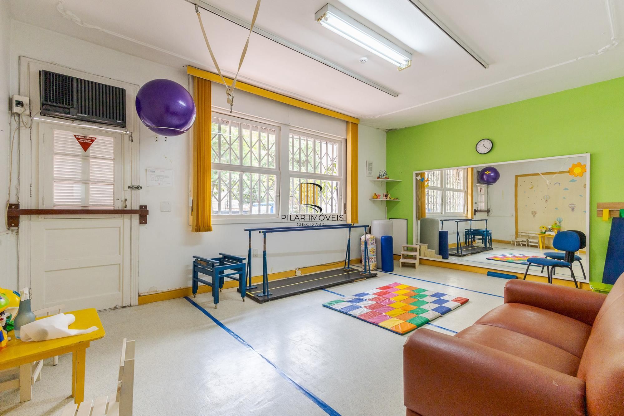 Prédio Comercial no bairro Rio Branco com 912m²