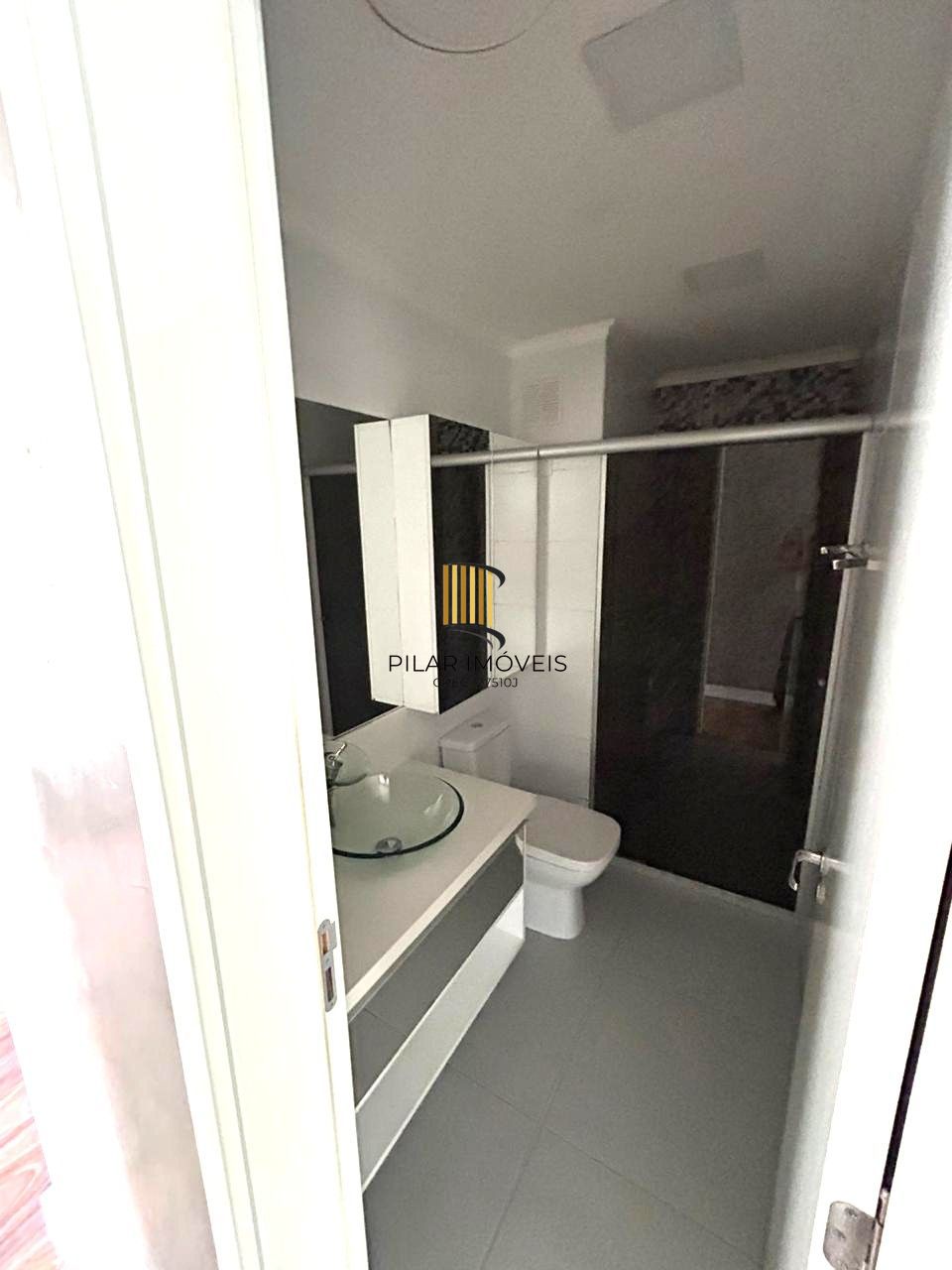 Apartamento no Sarandi de 3 dormitórios e 2 vagas