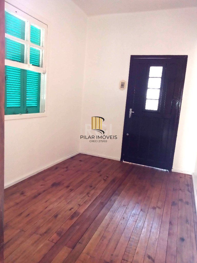 Casa para Venda - 170m², 4 dormitórios, sendo 1 suites, 2 vagas - Tristeza