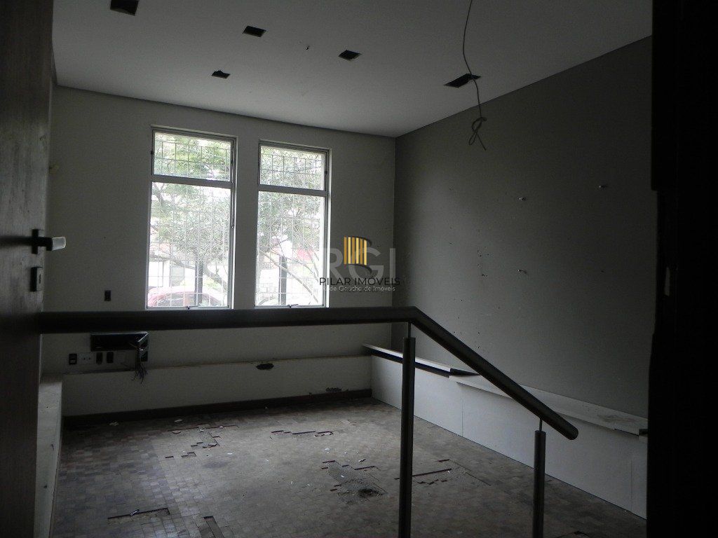 Casa Comercial para Venda - 220m², 0 dormitórios, Menino Deus