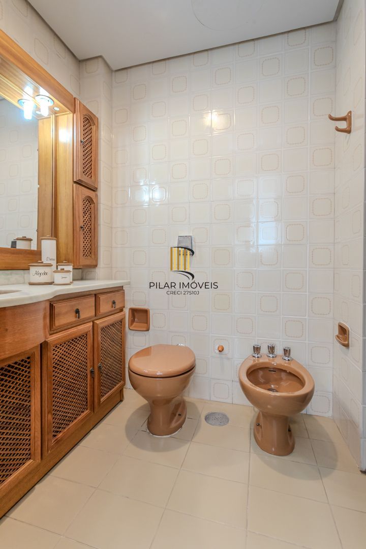 Apartamento no bairro Floresta de 3 dormitórios e vaga