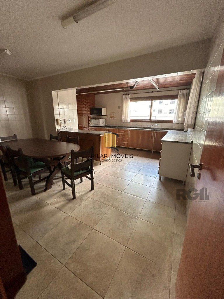 Apartamento 3 dormitórios no bairro Menino Deus