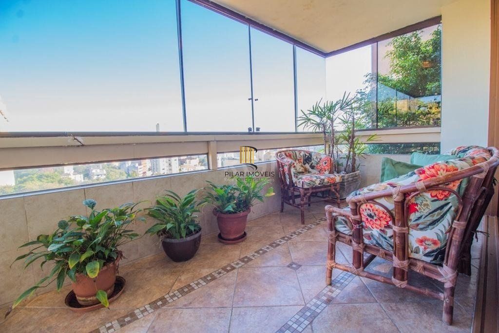 Apartamento duplex em Petropolis