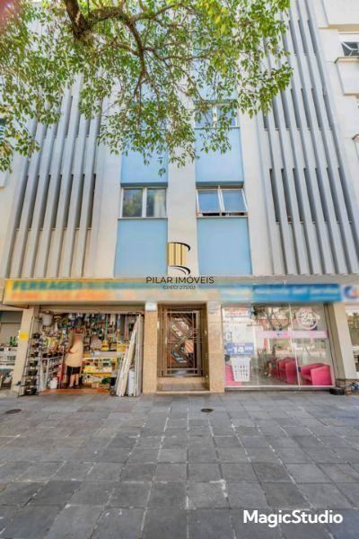 Apto de 2 dormitórios com garagem, arejado e ensolarado, próximo ao Bourbon Ipiranga