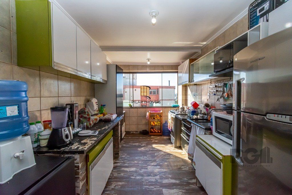 Apartamento 3 dormitórios com dependência com vaga na Medianeira