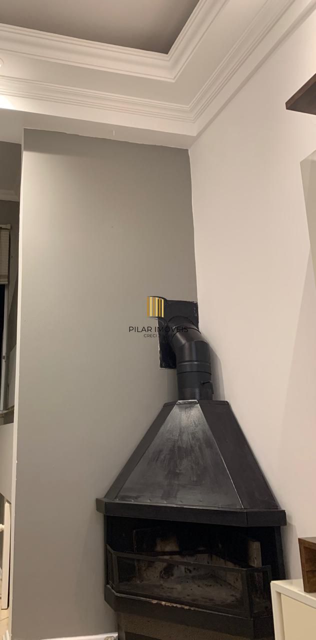 Apartamento no bairro Vila Ipiranga de 2 dormitórios e vaga