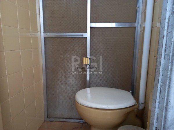 Apartamento no Bom Fim de 3 dormitórios frente com 103m²