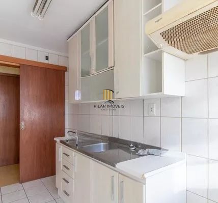 Apartamento de 2 dormitórios no bairro Cristal