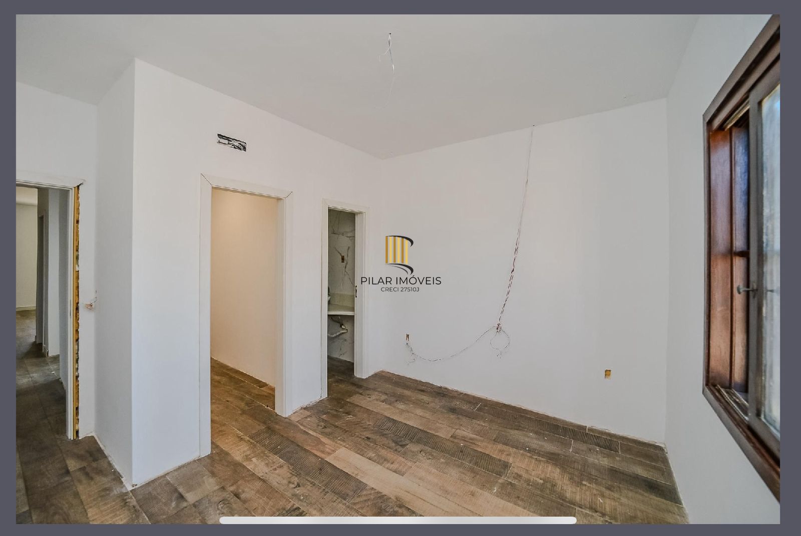 Casa 5 dormitórios no bairro Sarandi