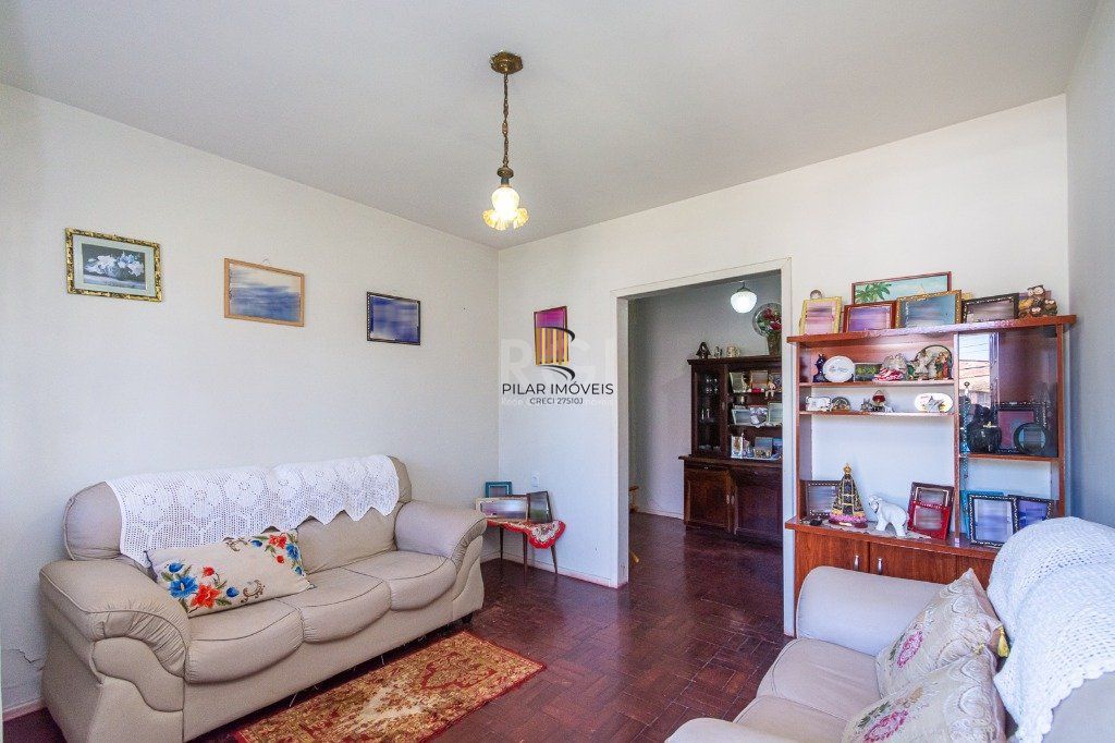 Casa de 3 dormitórios, 3 vagas