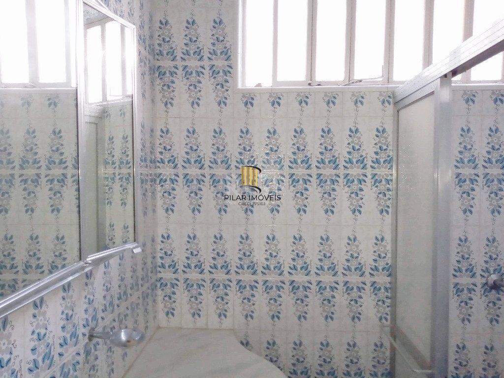 Casa para Venda - 170m², 4 dormitórios, sendo 1 suites, 2 vagas - Tristeza