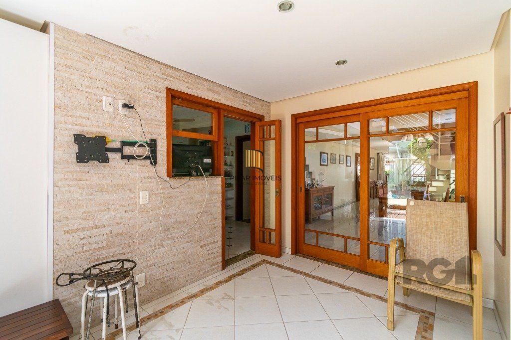 Casa em condominio no Sarandi de 3 dormitórios 2 vagas e infra