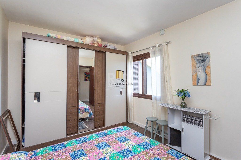 Casa na zona sul de 4 dormitórios 2 vagas - Espirito Santo