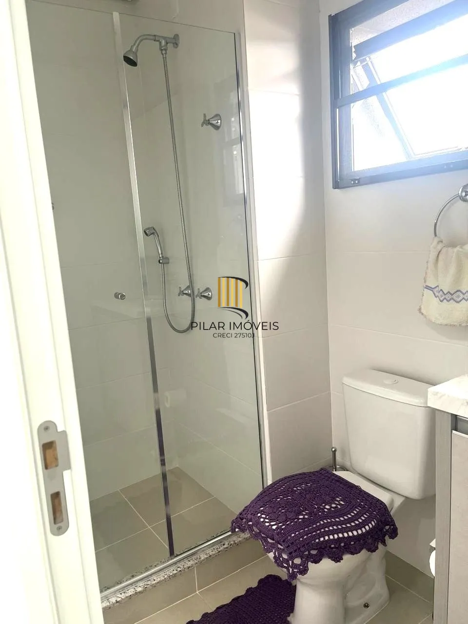 Apartamento no bairro Cristal de 2 dormitórios e vaga MOBILIADO