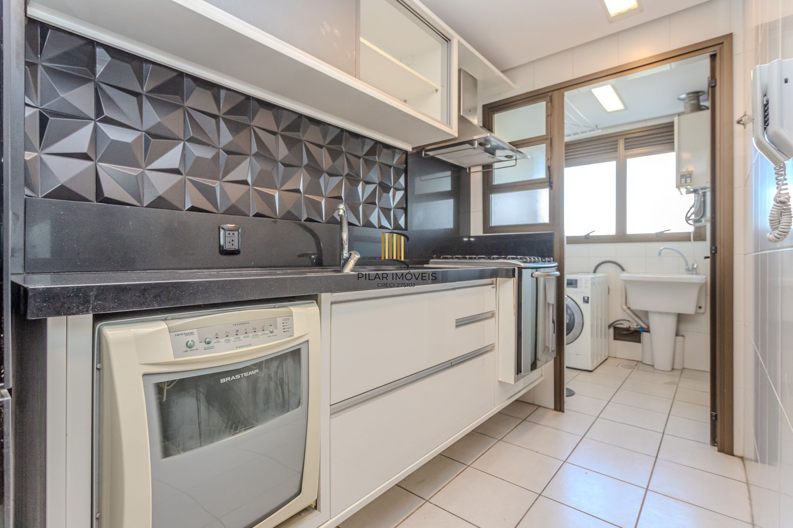 Apartamento impecável, finamente decorado, entrar e morar!