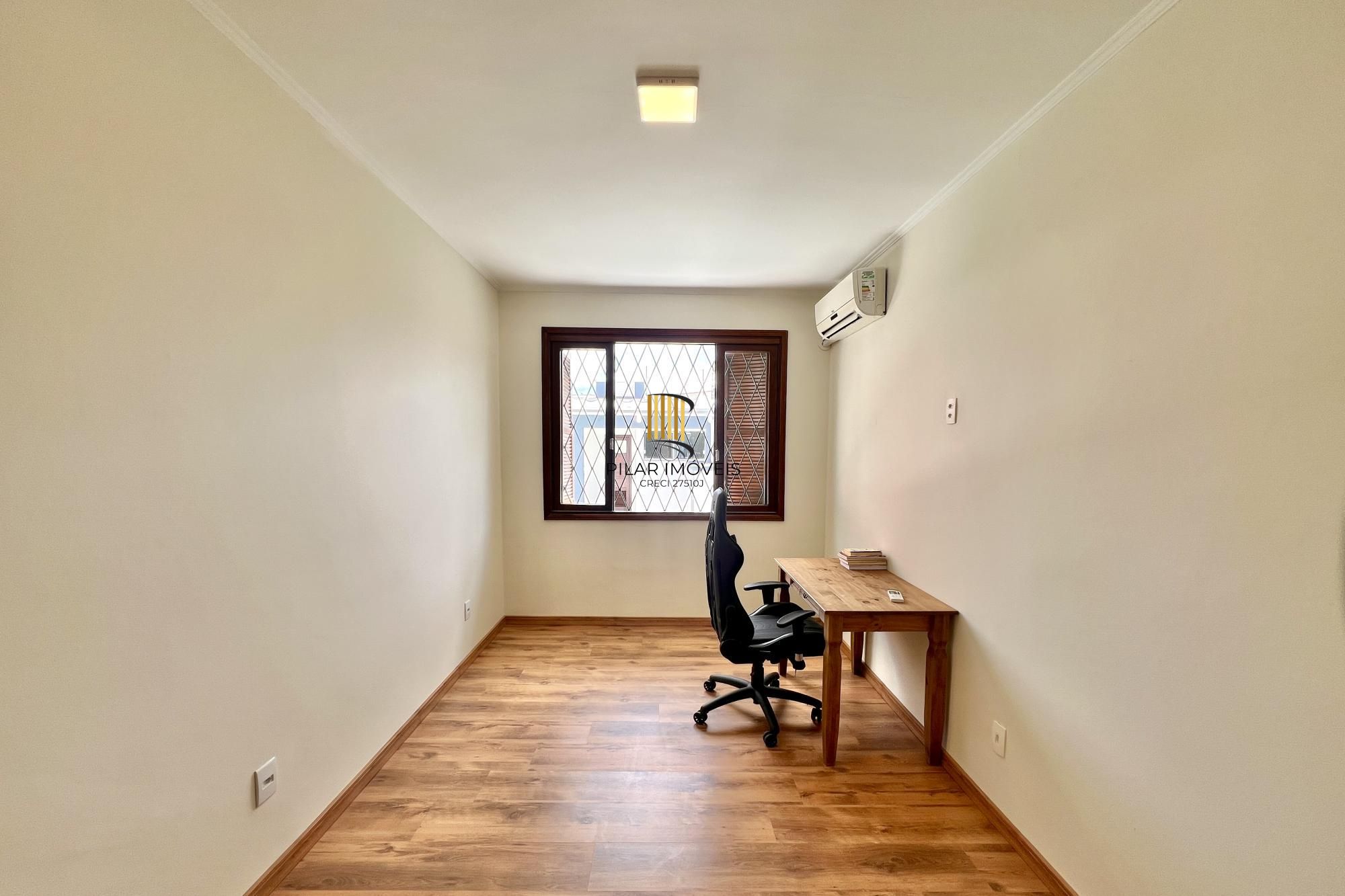 Casa 3 dormitórios no bairro Jardim Europa