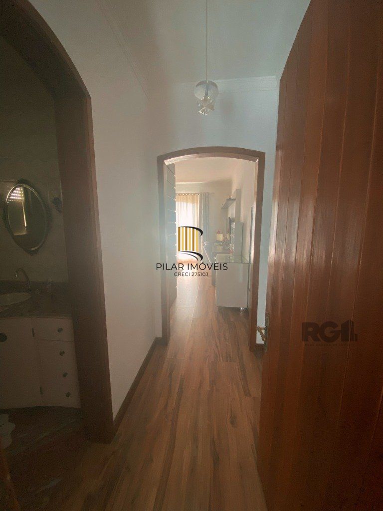 Casa no Teresópolis de 4 dormitórios e 4 vagas