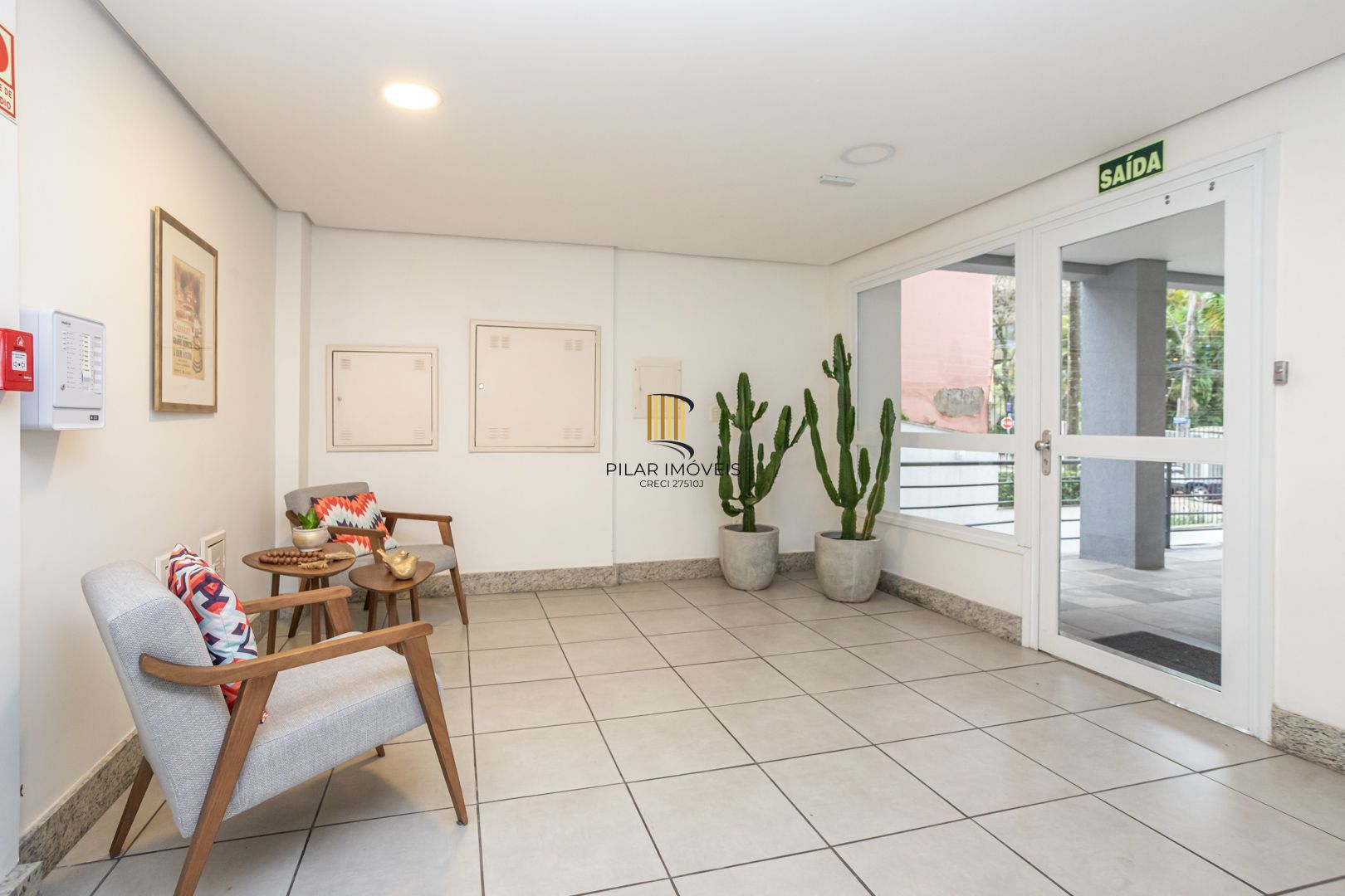 Apartamento Garden no bairro Pertrópolis de 3 dormitórios e 2 vagas DESOCUPADO