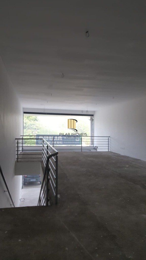 Loja para Venda - 210m², 0 dormitórios, 2 vagas - São Sebastião